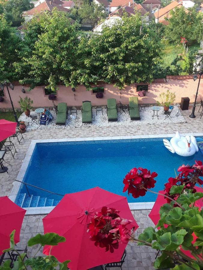 Villa Diana Apartments Skopje Buitenkant foto