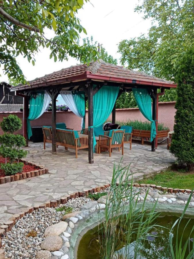 Villa Diana Apartments Skopje Buitenkant foto