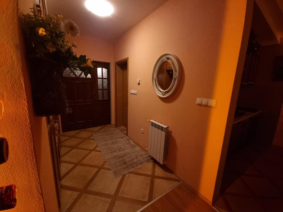 Villa Diana Apartments Skopje Buitenkant foto