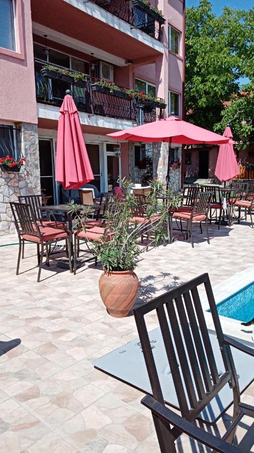 Villa Diana Apartments Skopje Buitenkant foto